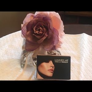 Luminess Air Starter Kit with Two Bonus Gifts!